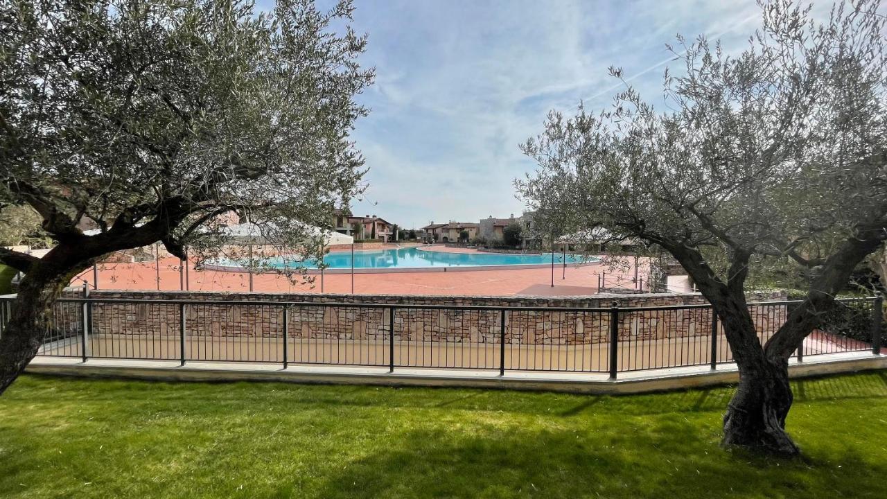 Appartement Poggio Al Sole à Manerba del Garda Extérieur photo