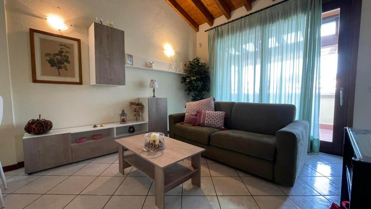 Appartement Poggio Al Sole à Manerba del Garda Extérieur photo